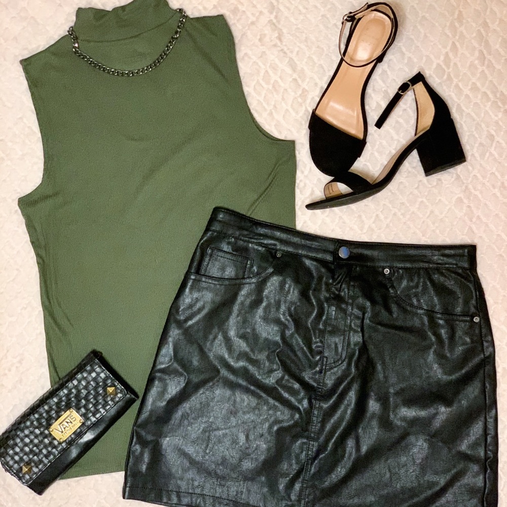 Faux Leather Mini skirt